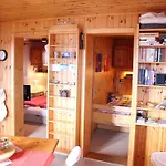 Jonathan Eg Sued By Interhome Apartamento